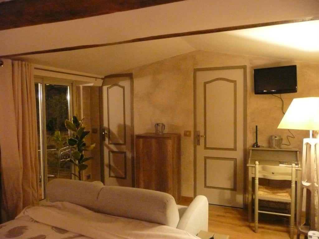 Chambres D'Hotes D'Antardieu Saint-Junien Δωμάτιο φωτογραφία